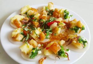 dia banh beo chay lam tu banh phong tom cua dien vien dai nghia. mon an chay ngon