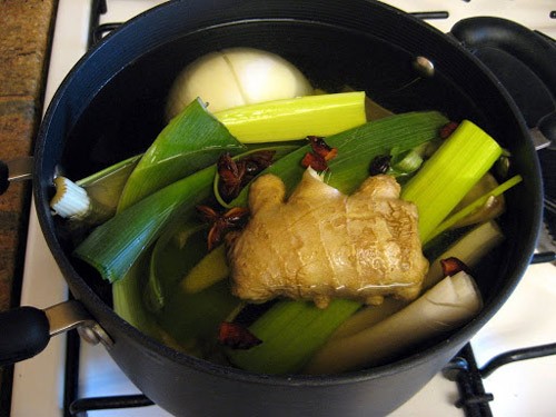nuoc dung cho mon chay