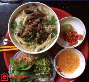 mon chay cho gia dinh nhung ngay mua: bun mang chay dam da huong vi