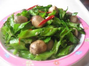 mon chay dau rong xao nam cho thuc don bua toi