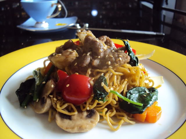 mi soi xao hanh nam chay