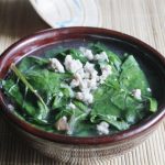 Món chay : Canh rau mồng tơi .