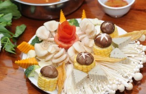 Lau nam rau cu ngot ngao va bo duong