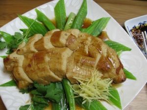 mon chay trong mam co ngay bao hieu