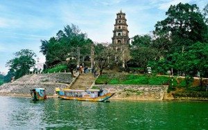 kham pha am thuc an chay o hue