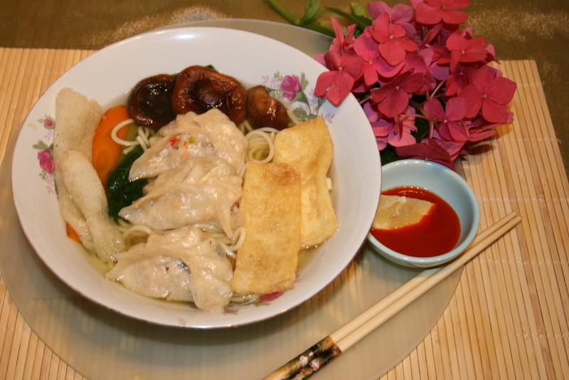 Mon chay soup wonton