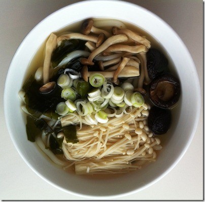 mon chay soup mi udon nhat